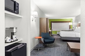 Holiday Inn Express and Suites Savannah - Midtown by IHG