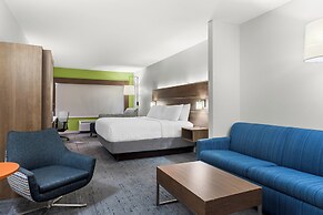Holiday Inn Express and Suites Savannah - Midtown by IHG