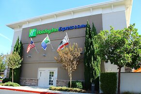 Holiday Inn Express & Suites Napa American Canyon by IHG
