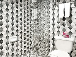 Pacific Hotel, Phnom Penh