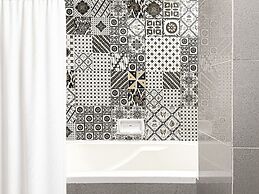 Pacific Hotel, Phnom Penh