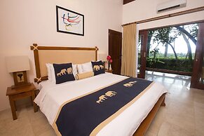 Mason Elephant Lodge