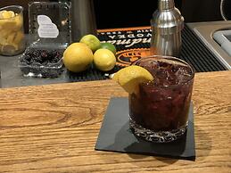 Woodbridge Inn & Tavern