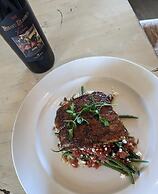 Woodbridge Inn & Tavern