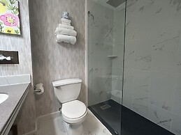 Woodbridge Inn & Tavern