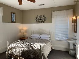 Woodbridge Inn & Tavern