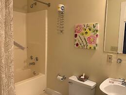 Woodbridge Inn & Tavern