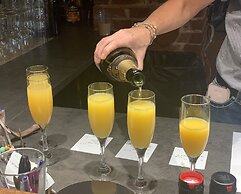 Woodbridge Inn & Tavern