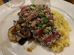 Woodbridge Inn & Tavern