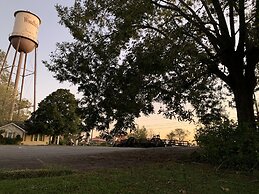 Woodbridge Inn & Tavern