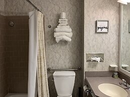 Woodbridge Inn & Tavern