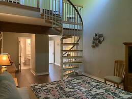 Woodbridge Inn & Tavern