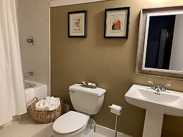 Woodbridge Inn & Tavern