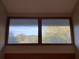 Woodbridge Inn & Tavern