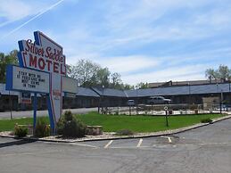 Silver Saddle Motel