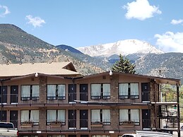 Silver Saddle Motel