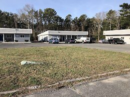 Rosewood Motel