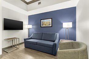 Best Western Plus First Coast Inn & Suites