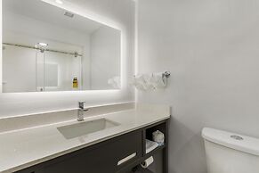 Best Western Plus First Coast Inn & Suites