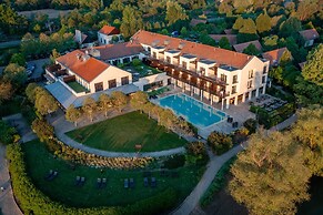 Tisza Balneum Thermal Hotel