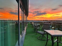 Crowne Plaza London - Kingston by IHG