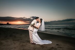 La Ensenada Beach Resort - All Inclusive