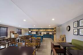 Country Inn & Suites by Radisson, Marion, IL