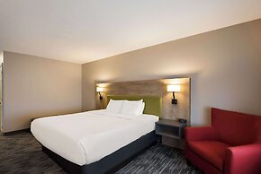 Country Inn & Suites by Radisson, Marion, IL