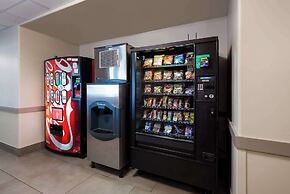 Country Inn & Suites by Radisson, Marion, IL