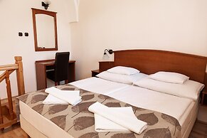 Klastrom Hotel