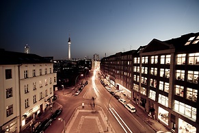 Hotel AMANO Rooms & Apartments