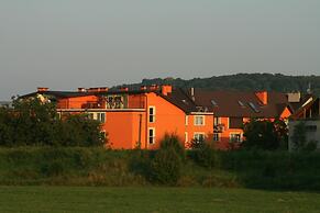 Hotel Daisy Superior