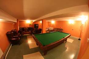 Hotel Daisy Superior