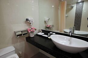 Ramada by Wyndham Dongtan Hotel