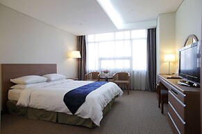 Ramada by Wyndham Dongtan Hotel