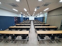 Ramada by Wyndham Dongtan Hotel