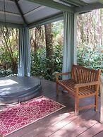 Volcano Mist Cottage