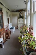 Brewster Inn