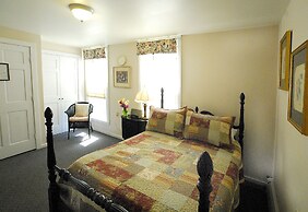 Brewster Inn