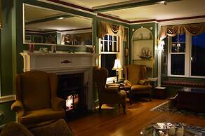 Brewster Inn
