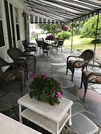 Brewster Inn