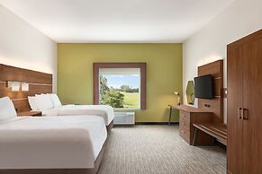 Holiday Inn Express Inn & Suites Searcy, an IHG Hotel