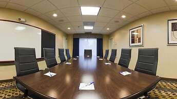 Holiday Inn Express Inn & Suites Searcy by IHG