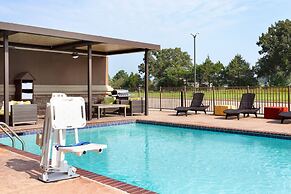 Holiday Inn Express Inn & Suites Searcy by IHG