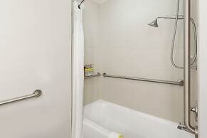 Holiday Inn Express Inn & Suites Searcy by IHG