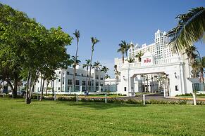 Hotel Riu Emerald Bay - All Inclusive
