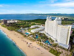 Hotel Riu Emerald Bay - All Inclusive