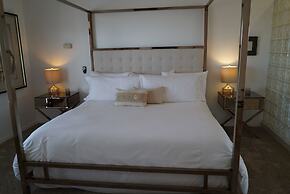 White Orchid Inn & Spa