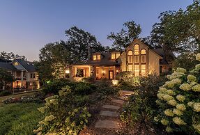 Stonehurst Place Bed & Breakfast