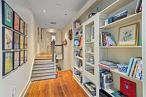 Stonehurst Place Bed & Breakfast